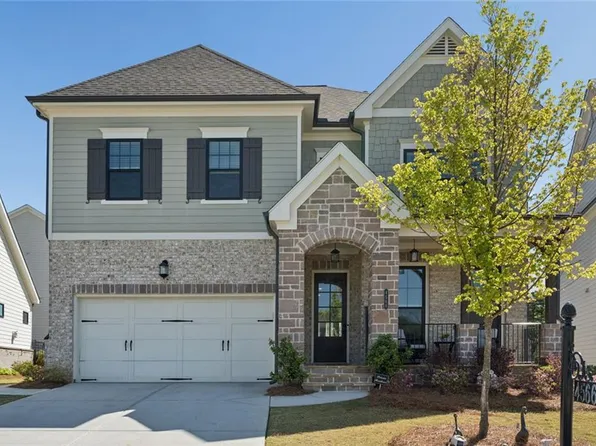 4566 Molder Dr, Buford, GA 30518