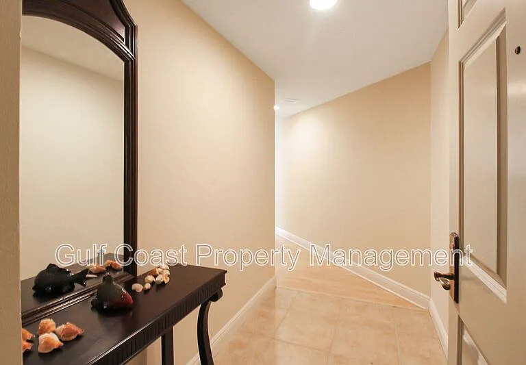 800 N Tamiami Trl #806 — Photo 3