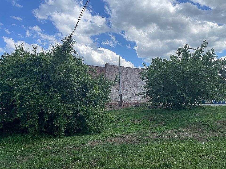 2nd image of 937-941 E Main St