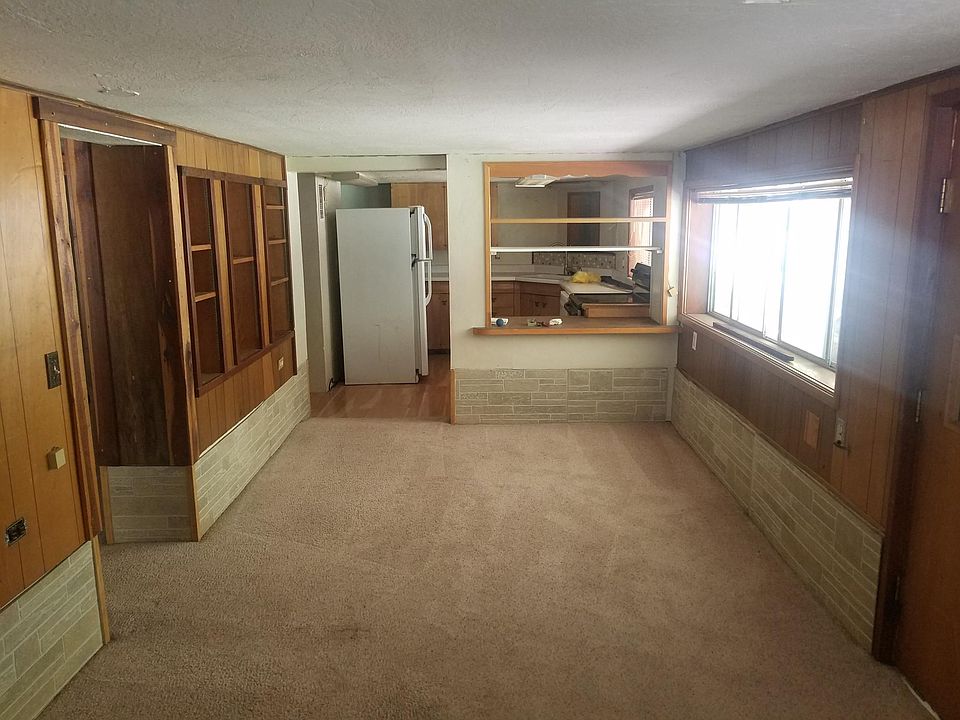 1st image of 22305 1/2 Canyon Way