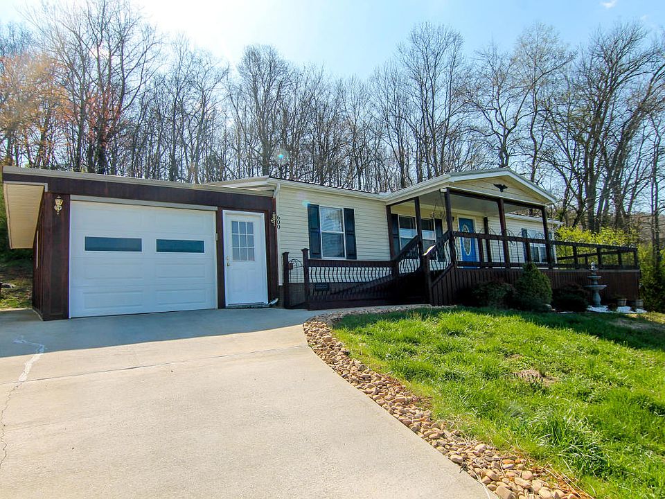 1st image of 600 Lake Dr