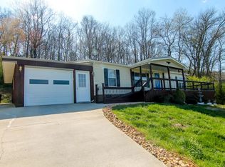 600 Lake Dr, Loudon, TN 37774