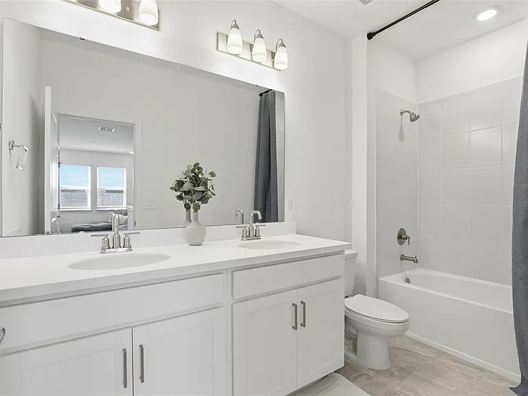 5268 Kildare Pl — Photo 16