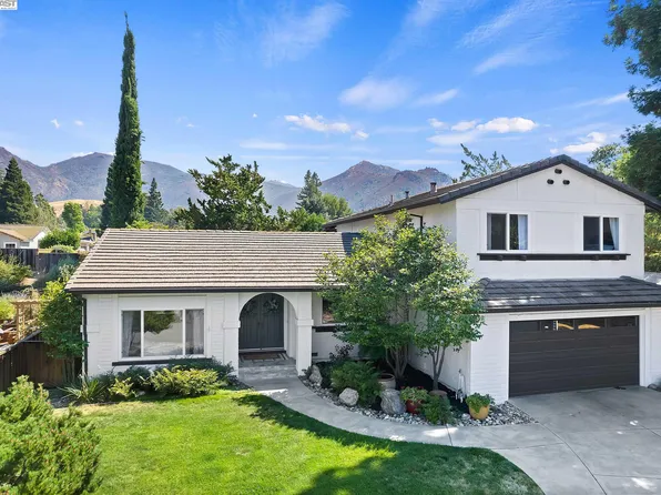 623 W Myrick Ct, Clayton, CA 94517