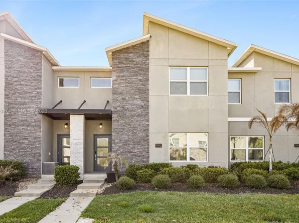 992 Leader St, Davenport, FL 33896