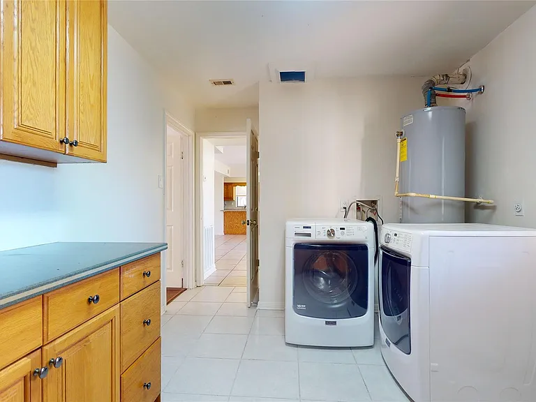 1206 Woven Wood Ct — Photo 15