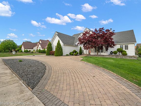 2nd image of 42280 Locklin Dr
