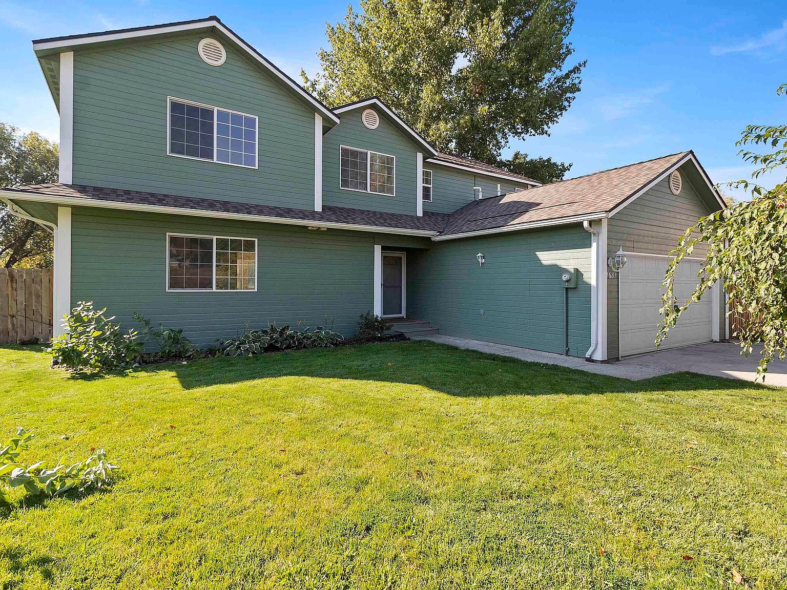 1681 E 6th St, Moscow, ID 83843 | Zillow