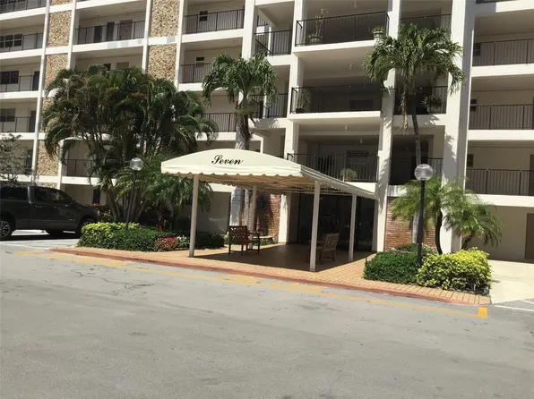 2801 N Palm Aire Drive #202, Pompano Beach, FL 33069