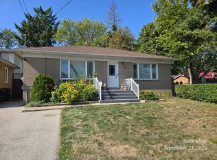 122 Kitchener Rd, Toronto, ON M1E 2X9
