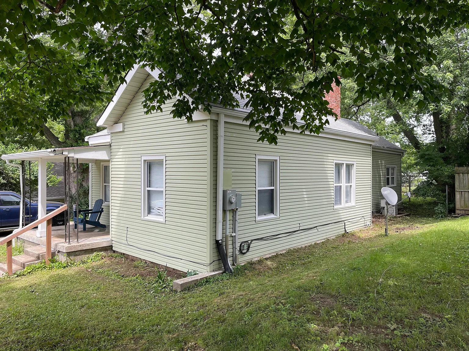 3 bed, 1180 sqft, $1,300 — Photo 3