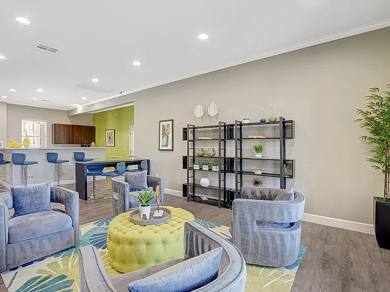 Morningstar Apartments — Photo 4