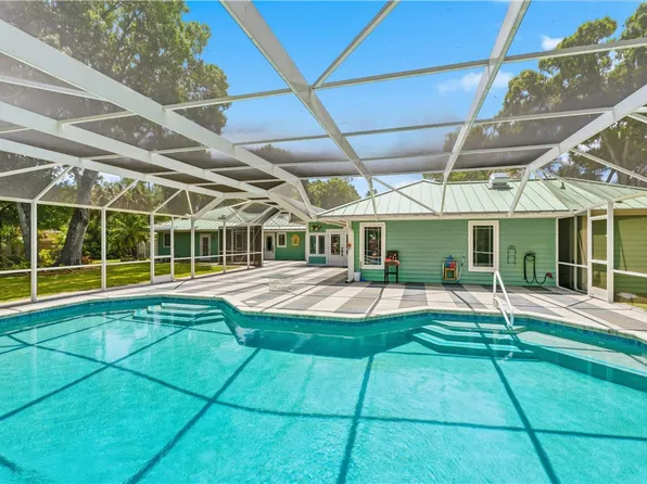 480 38th Ct, Vero Beach, FL 32968