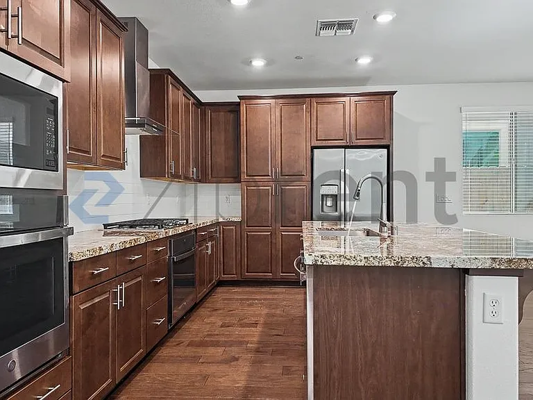 10568 Trill Way — Photo 9