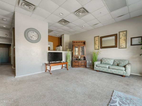 gulfport-mississippi-246859807 picture