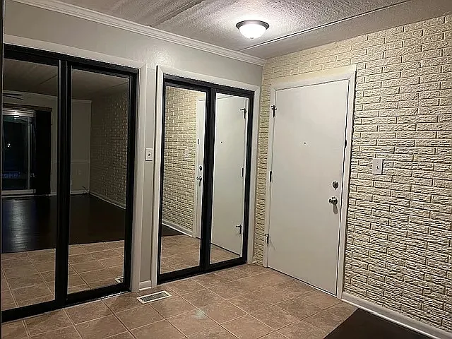1 bed, 741 sqft, $1,700 — Photo 4