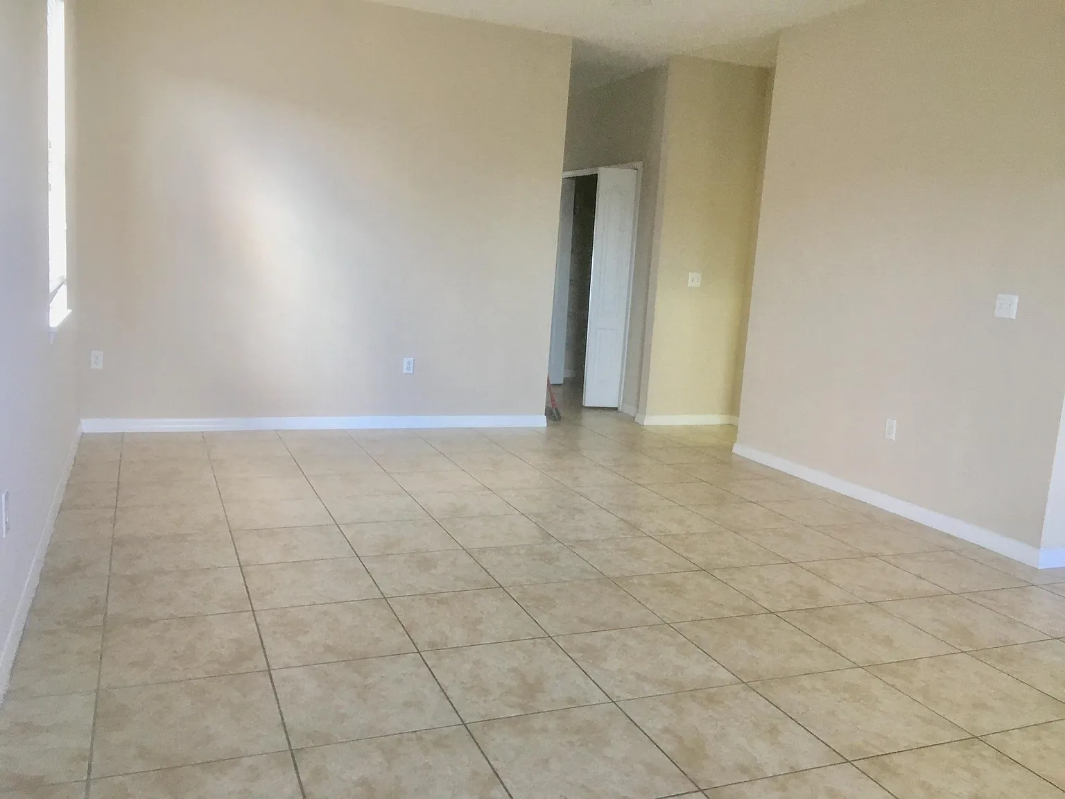 3122 Azalea Blossom Dr — Photo 2