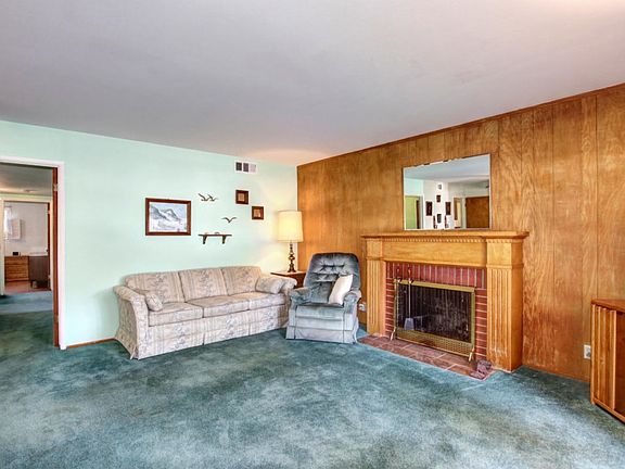 5th image of 4309 46th Ave