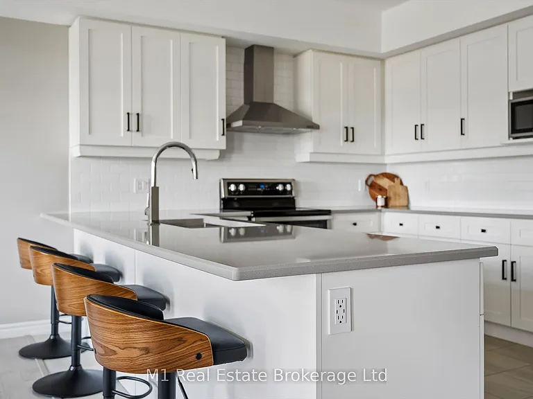 107 Westra Dr #17 — Photo 1
