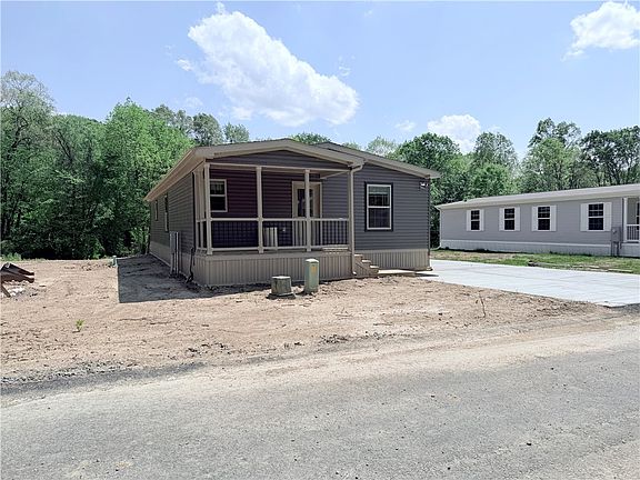 4th image of 238 Sunny Hill Dr