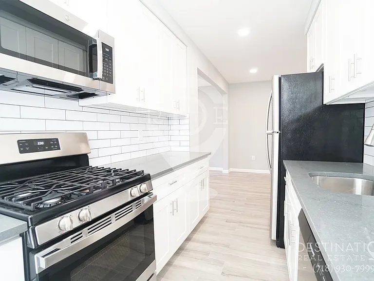 1657 66th St #1R — Photo 9