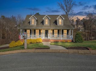 1984 Hardwood Ln, Soddy Daisy, TN 37379