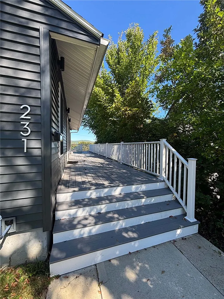 3 bed, 2.0 bath, 2187 sqft, $3,500 — Photo 3