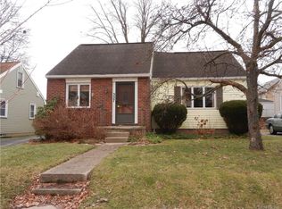 327 Spencer Rd, Rochester, NY 14609
