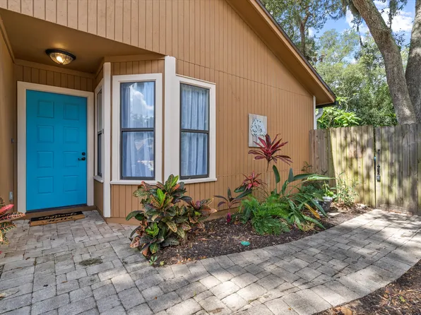 2222 Cypress Landing Dr, Jacksonville, FL 32233