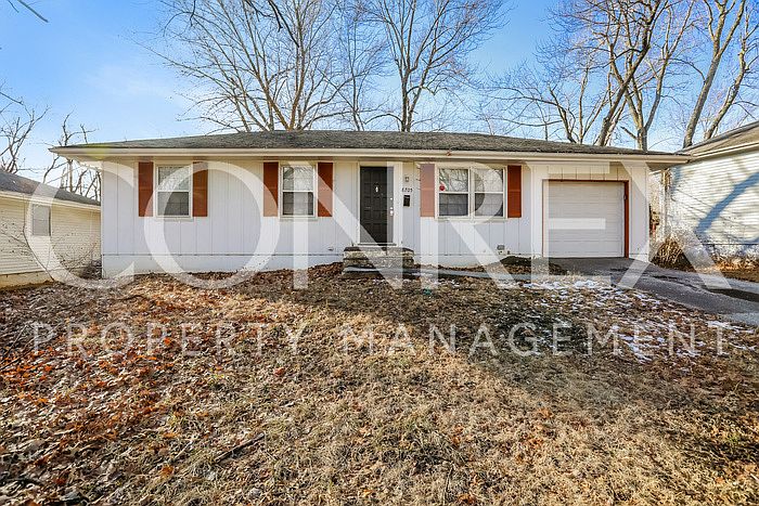 1st image of 8705 E 111th St