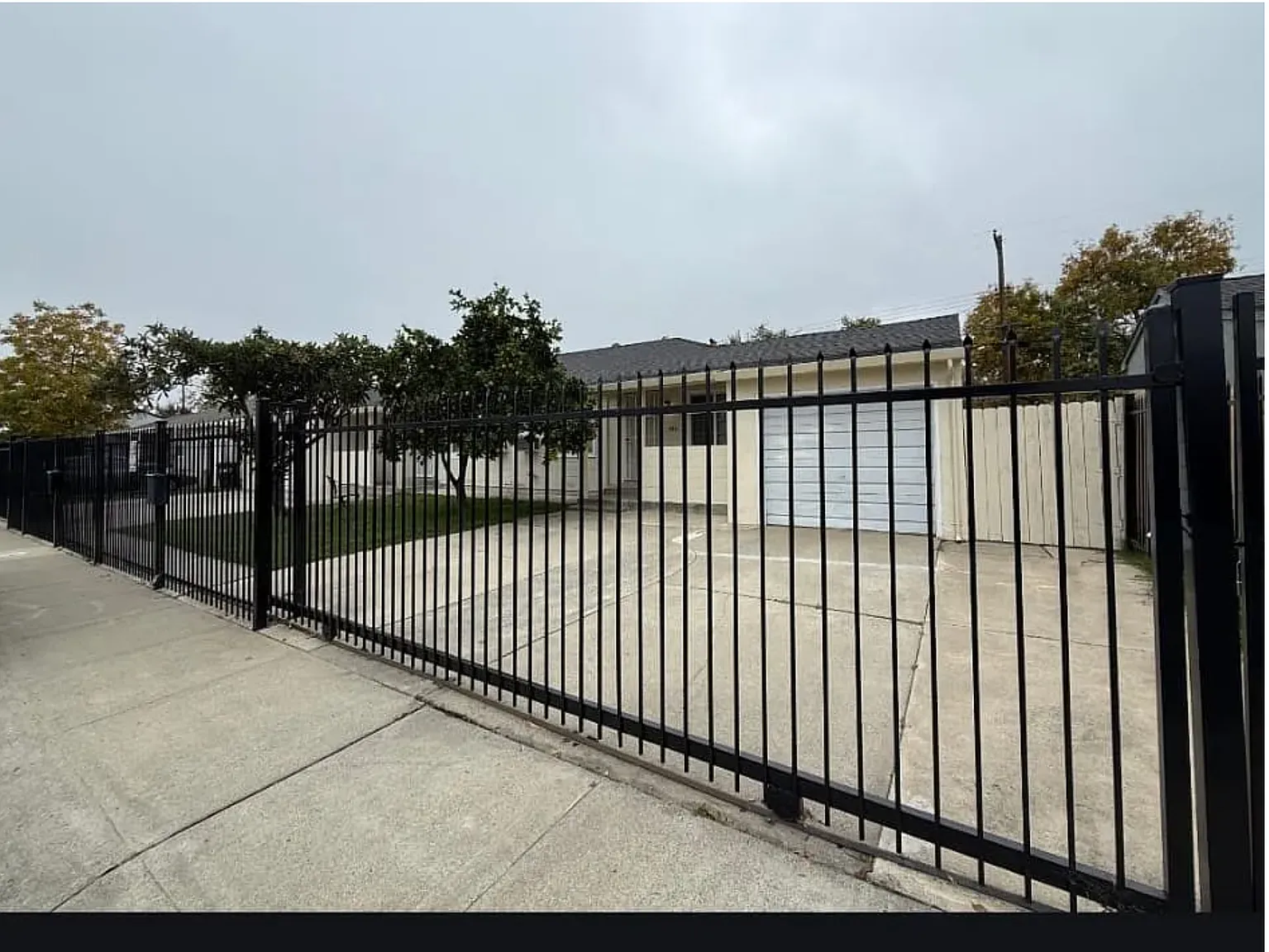 5221 Thurman Way photo 1