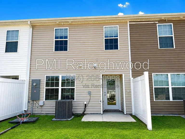 3307 Alibird Ln — Photo 24