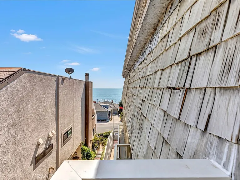 714 Cliff Dr — Photo 34