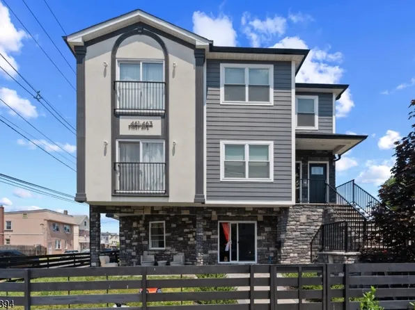 461 1St Ave, Elizabeth City, NJ 07206