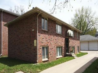 2325 E St APT 4, Lincoln, NE 68510
