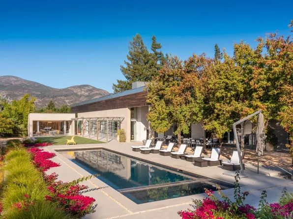 3027 Vichy Avenue, Napa, CA 94558