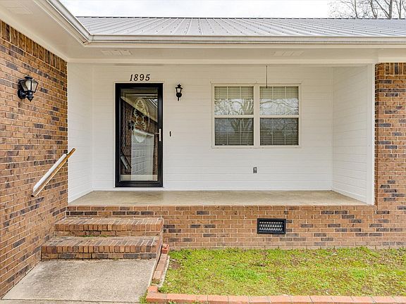 3rd image of 1895 Shellmound Rd