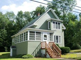 9 S High St, Ashburnham, MA 01430