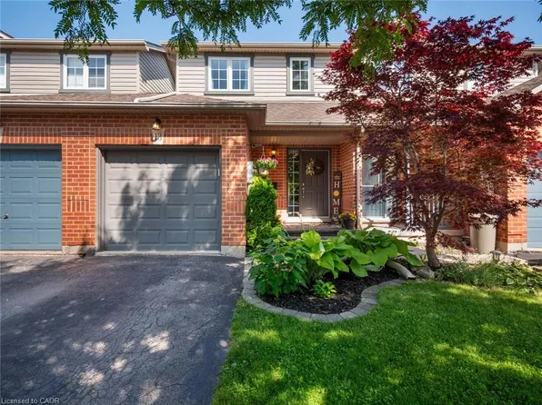 13 Bronte Ct, Hamilton, ON L9H 7N2