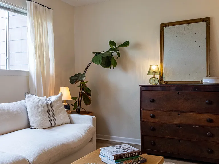 5516 Roosevelt Ave #201 — Photo 6