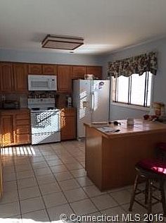 2nd image of 35 Leslie Rd #F