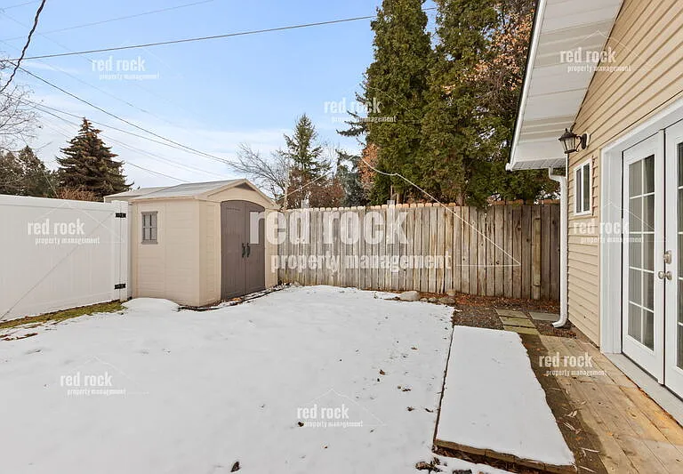 11321 E 31st Ave #B — Photo 14