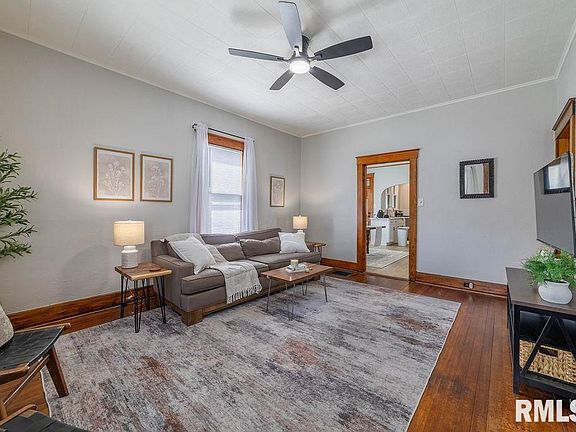 2nd image of 1805 Spring St