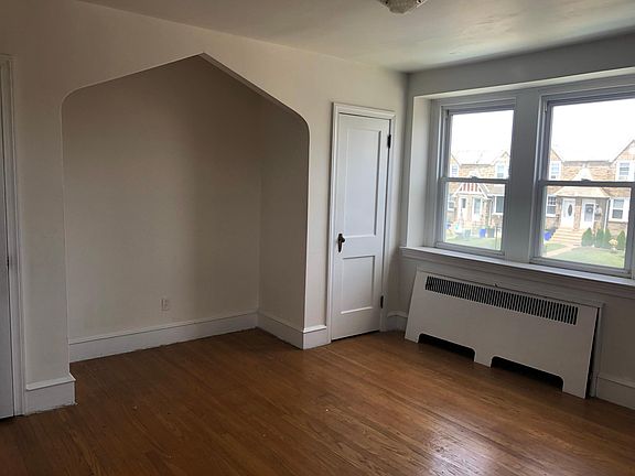 5th image of 3058 Knorr St