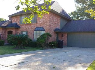 146 Chateau Latour Dr, Kenner, LA 70065