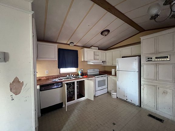 2nd image of 4022 South Ave W Trailer 51