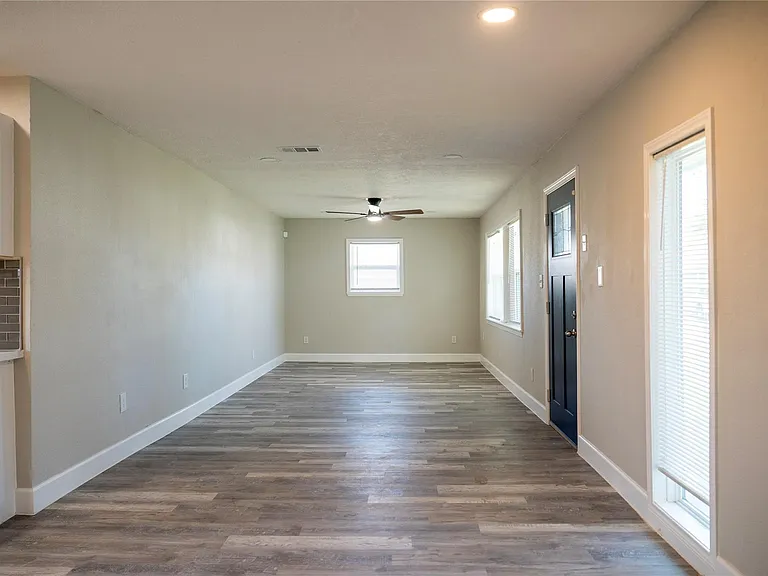 5502 Elm Tree Dr — Photo 12