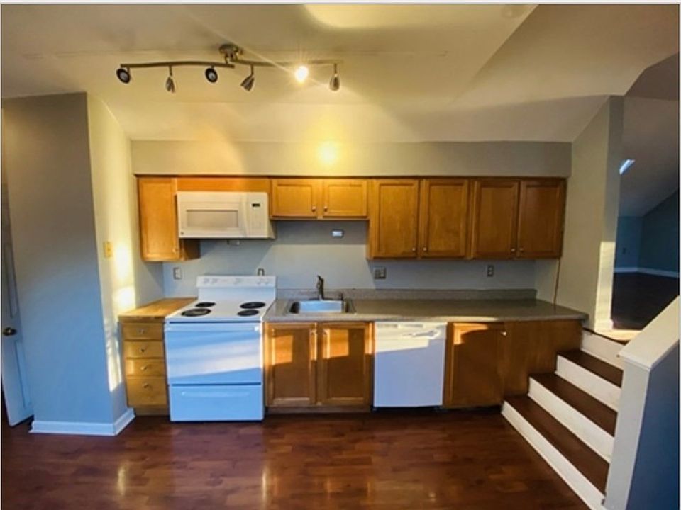 2nd image of 43 Chandler Ave