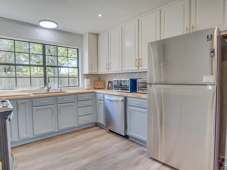 7667 Old Hickory Dr — Photo 6