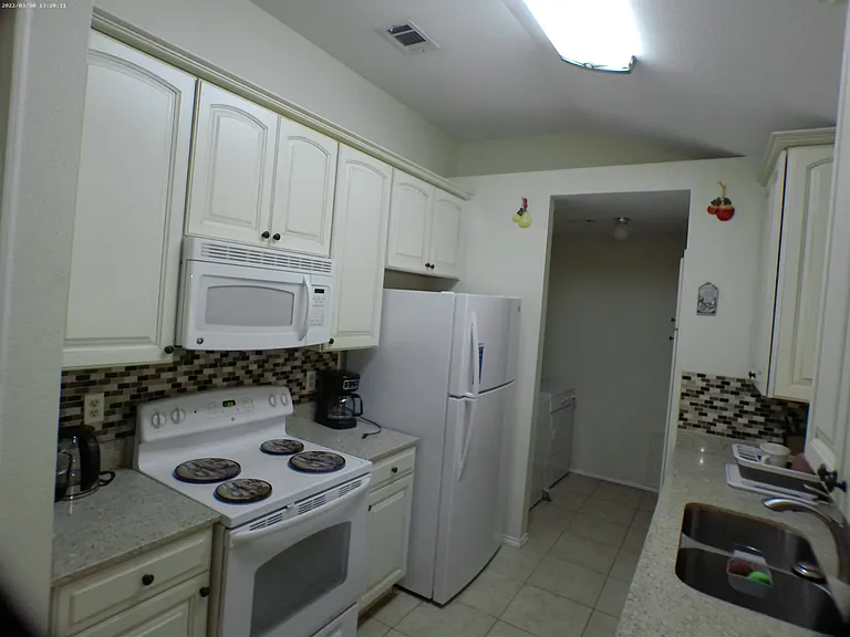 11802 Hickory Garden Dr — Photo 10